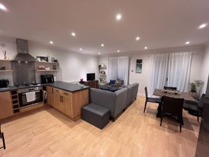 Photo 17- click for photo gallery